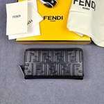 激安フェンディ財布コピー